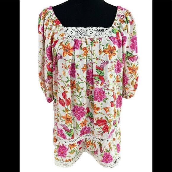 Rachel Zoe Tops - New with tags Rachel Zoe floral linen blend top with lace trim, size M